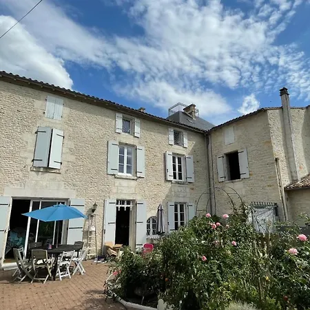 Chez L'habitant, Au Moulin Du Bonheur Homestay Le Bourdet
